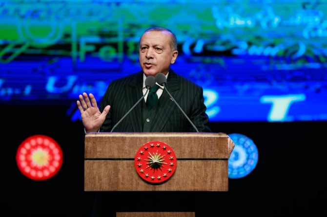 Çatışma, eğitimsizlik, fakirlik coğrafyamızın kaderi hâline getirilmeye çalışılmıştır