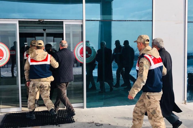 Van merkezli FETÖ ve PKK operasyonları