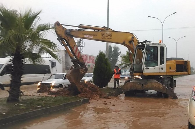 Şanlıurfa'da su baskınları
