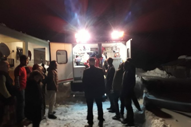 Bingöl'de kırsal kesimde mahsur kalan hastalar kurtarıldı