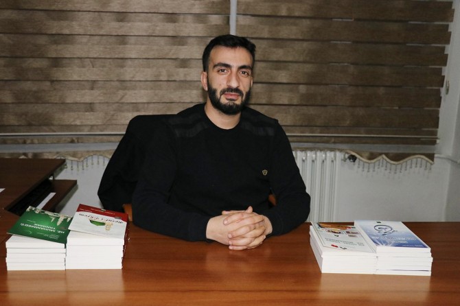 ​Erdemli bir gençliğin yetişmesini önemsiyoruz