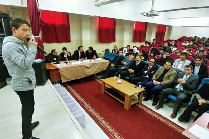 Van'da İmam hatip öğrencileri Musiki Yarışmasında buluştu