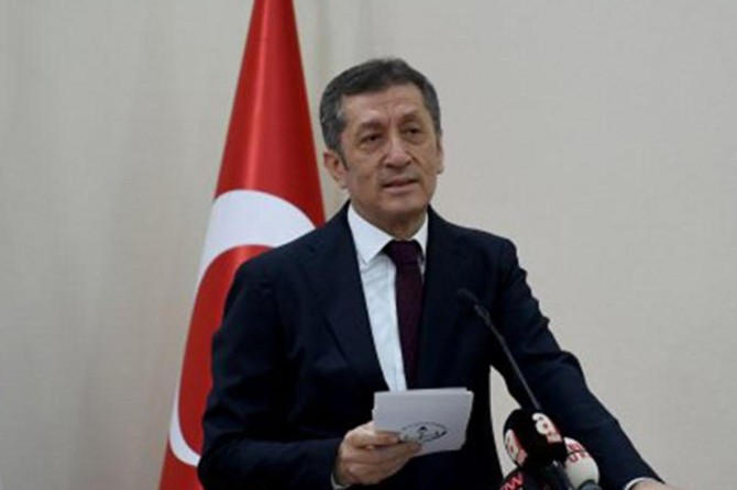 Bakan Selçuk'tan Cahit Zarifoğlu açıklaması