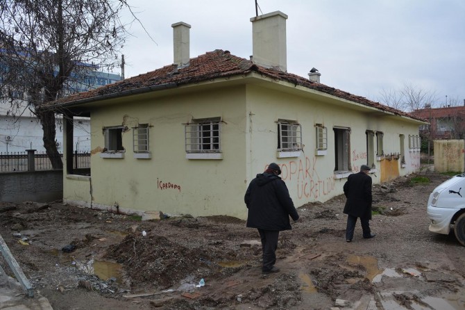 Eski TCDD lojmanı madde bağımlılarının meskeni oldu