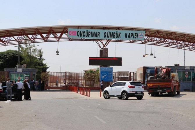 Suriye sınırında 26 kilo altın ve 2 milyon TL ele geçirildi