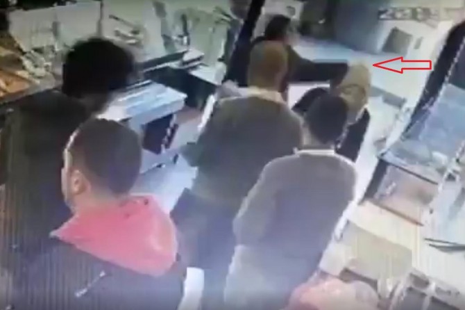 Ankara'da başörtülü kadına saldırı