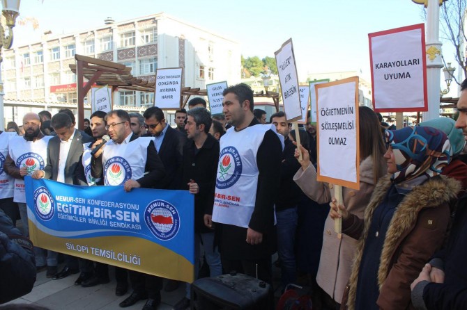 Silopi'de öğretmen ve halkın sorunlarına ilişkin basın açıklaması