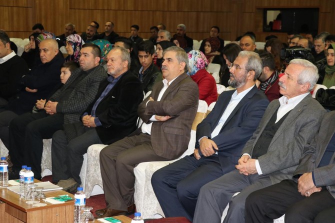 Mehmet Akif inandığı gibi yaşayan bir dava adamıydı