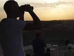 Kanlı saldırı siyonistler için turizm kapısı oldu! (Video)