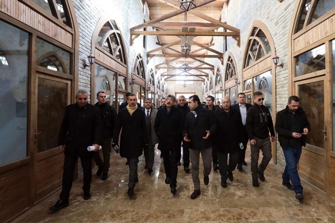 Vali Bilmez, Peynirciler ve Sakatatçılar Çarşısını inceledi