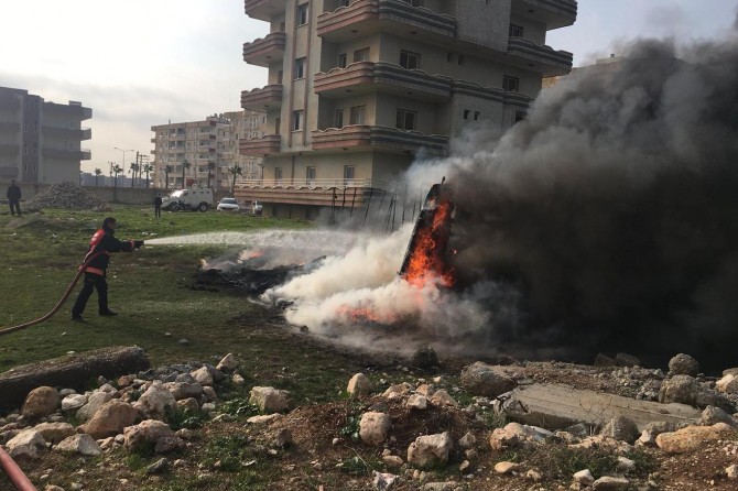 Mardin Nusaybin'de konteynerde çıkan yangın paniğe neden oldu