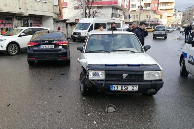 Batman'da maddi hasarlı trafik kazası
