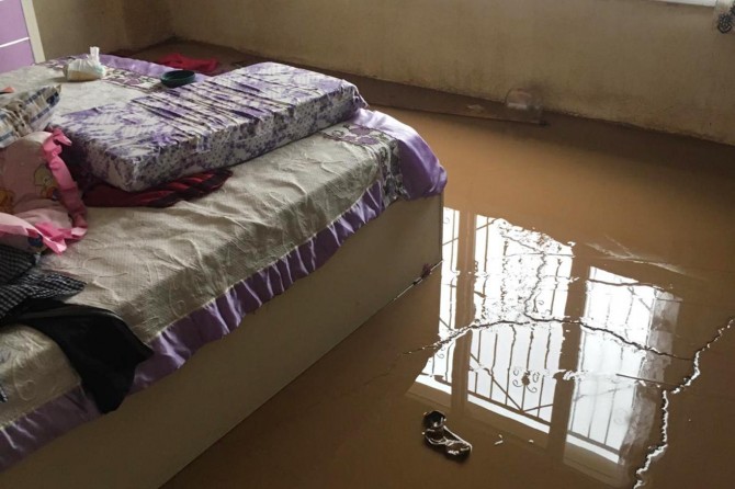 Mardin'de şiddetli yağış su baskınlarına neden oldu