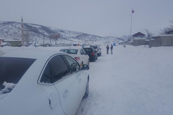 Bingöl ile çevre iller arasında ulaşım yeniden sağlandı