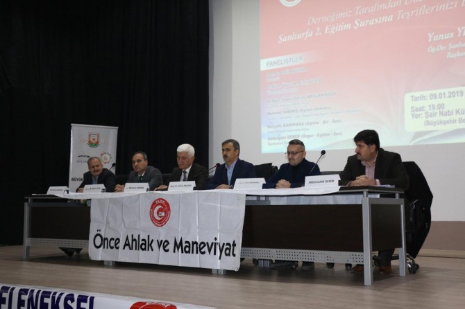 Eğitimciler ahlak ve donanımca kentlerini ispatlamış olmalı