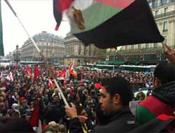 Paris'te Filistin'e Destek Mitingi