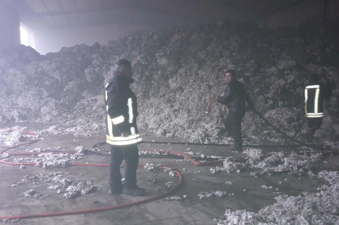 Akçakale- Şanlıurfa Karayolunda çırçır fabrikasında yangın