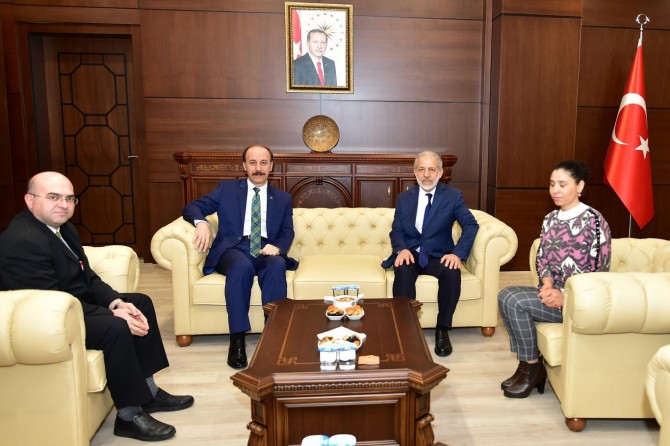 Vali Erin yeni rektörü ziyaret etti