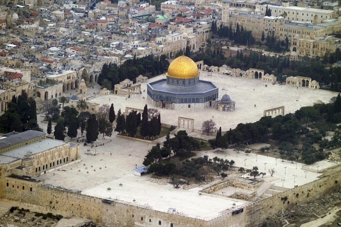 Dorpêça li ser Kubbetu’s Sahra hat rakirin