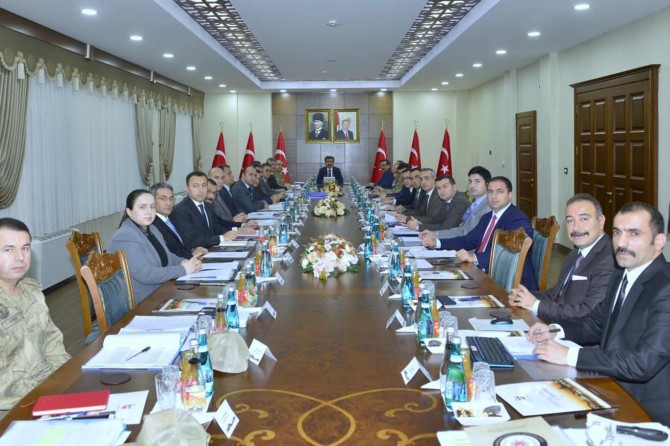 Diyarbakır'da seçim güvenliği toplantısı yapıldı