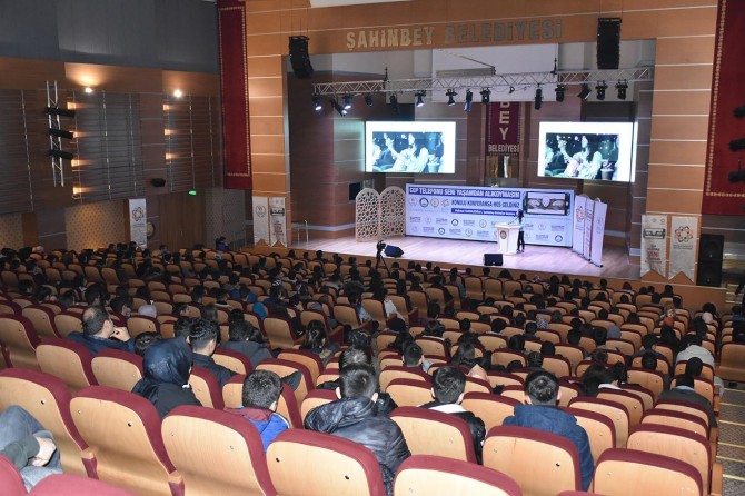 ​Gaziantep'te cep telefonu seni yaşamdan alıkoymasın konferansı
