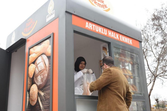 Mardin'de Halk Ekmek satış noktaları kuruldu