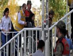 Açlık grevi sonrası 31 kişi hastaneye kaldırıldı