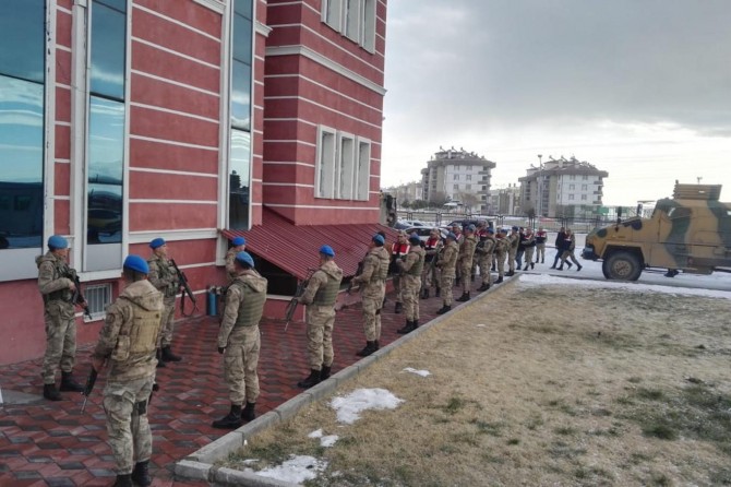 Di operasyona PKKê de 13 kes hatin girtin