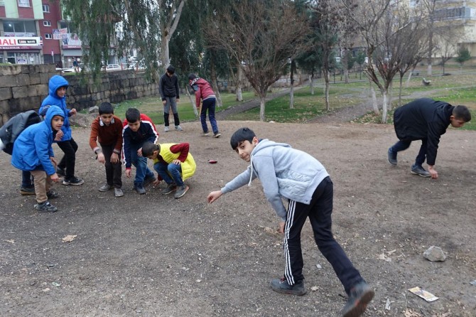 Eskimeyen mahalle oyunu: Misket