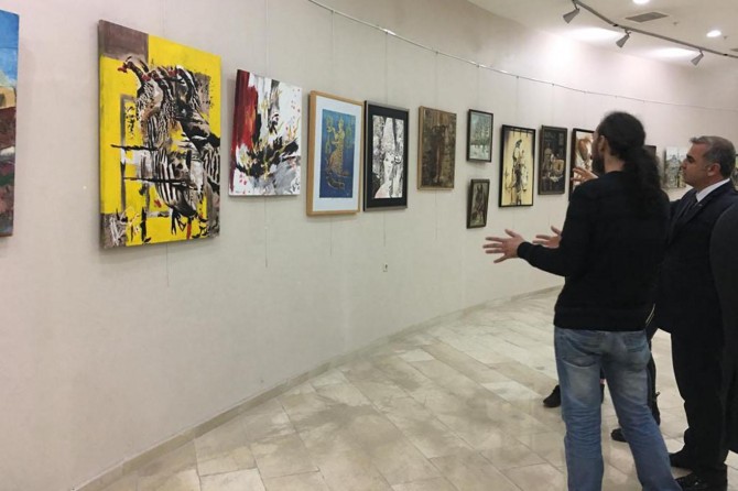 Resim sergisinden elde edilecek gelir lösemili çocuklar için harcanacak