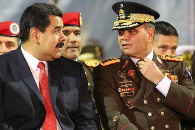 Venezuela Savunma Bakanı: Dayatılan bir 'devlet başkanını' kabul etmeyeceğiz