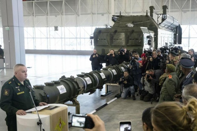 Rusya tartışmalı füzesini tanıttı