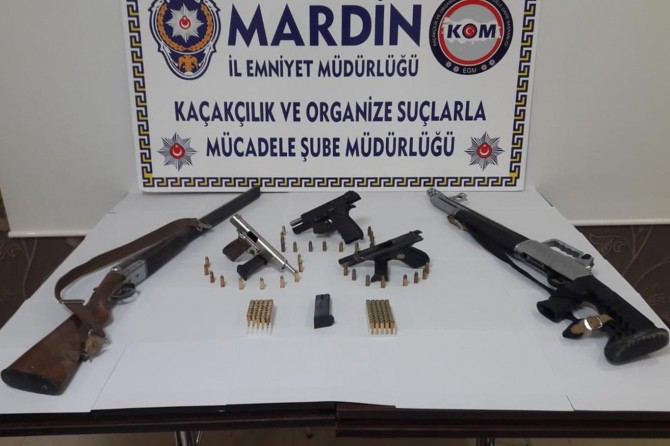 Mardin'de 5 ruhsatsız silah ele geçirildi