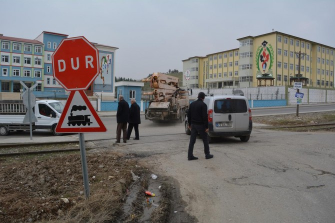 ​Mahalleli yetkililere seslendi: İlla ölümlü bir kaza mı olması lazım