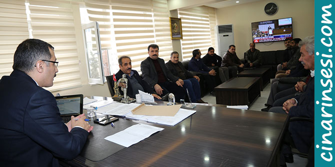 Lice Kaymakamı Abdulkadir Çelik, muhtarlarla bir araya geldi
