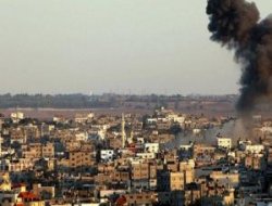 Davutoğlu ve Arap heyetinin ziyaret ettiği caddeye saldırı