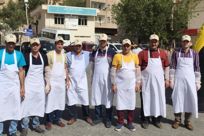 ​Taziye yemeklerinin kaldırılmasına bir destek de aşçılardan