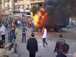 Mısır'ın Başkenti Kahire'de Çatışma: 70 Yaralı