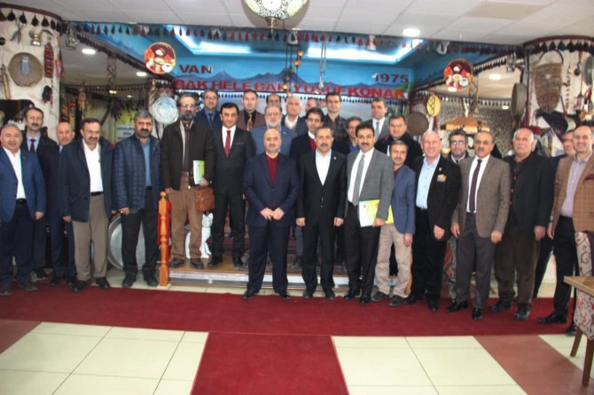 Öğrencilerimizi milli ve manevi değerlerle yetiştirmek istiyoruz