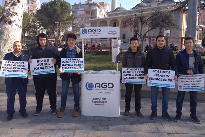 "Ayasofya hakkın batıla karşı galebesidir"