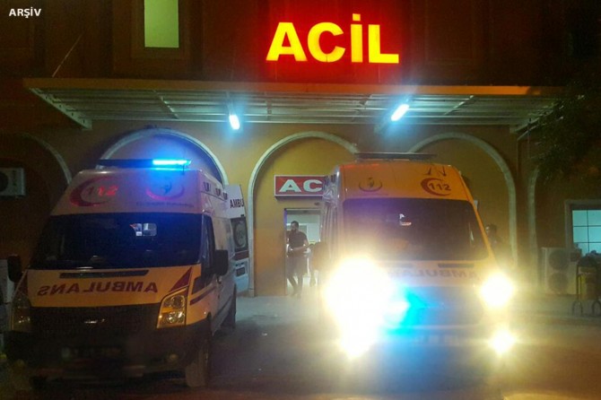 Askeri araç devrildi: 3 yaralı