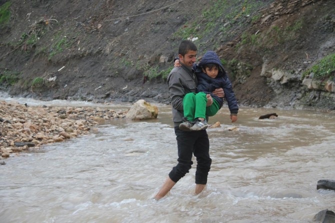 Hasankeyf Kavaklı mezrası sakinleri sorunlarına çözüm bekliyor
