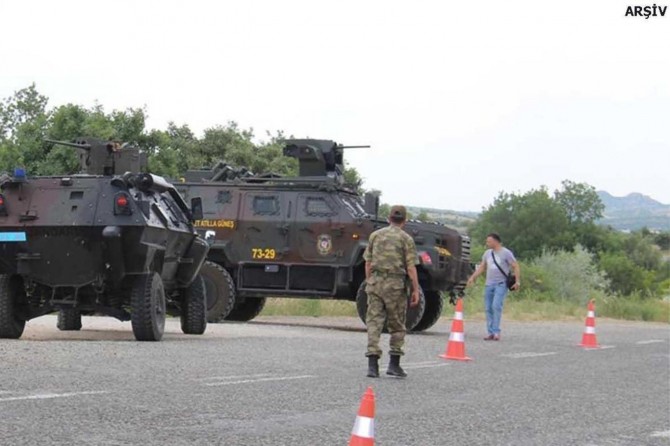 Li Licê û Henê qedexeya derketina derve