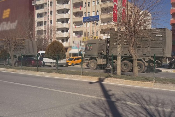 Mardin'de askeri sevkiyat hareketliliği