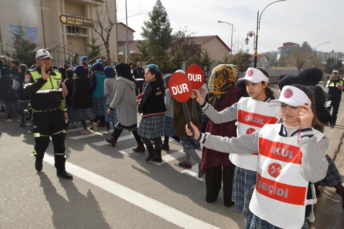 Siirt'te öncelik hayatın öncelik yayanın etkinliği düzenlendi