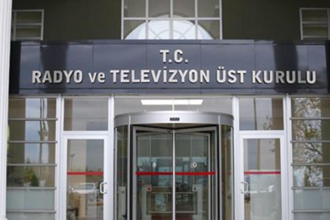 Kartal'da çöken binaya ilişkin yayın yasağı getirildi