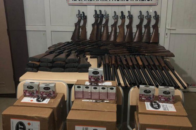 PKK'ye yönelik operasyonda 29 adet av tüfeği ele geçirildi