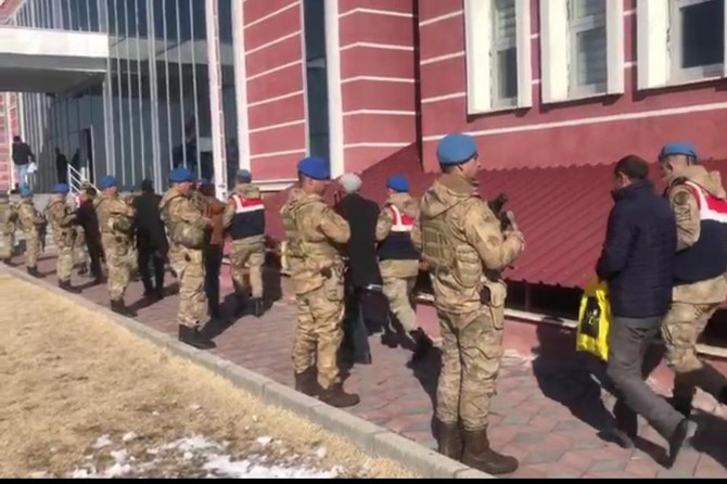 Van'da PKK operasyonu: 13 tutuklama