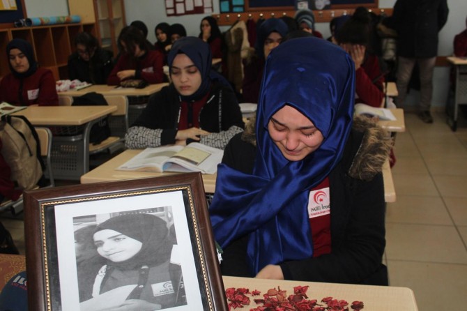 İmam hatip öğrencisi kardeşi için girdiği ameliyatta hayatını kaybetti