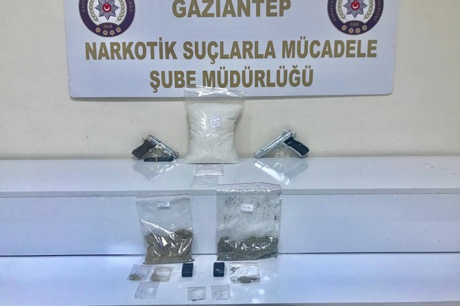 Gaziantep'te uyuşturucu operasyonu: 12 gözaltı